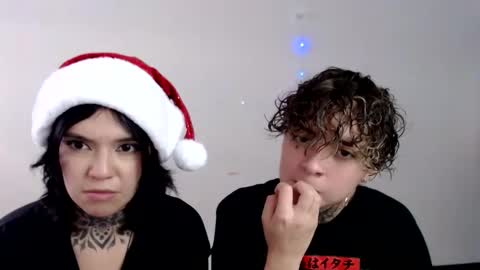 LANNIE   online show from December 13, 8:15 pm