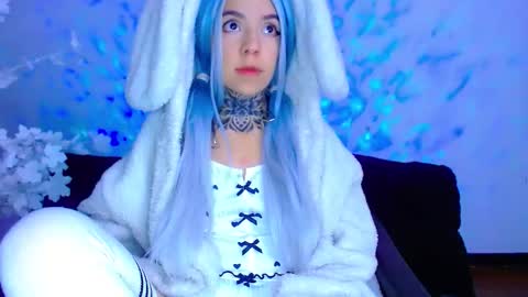 LANNIE   online show from October 5, 2:10 am