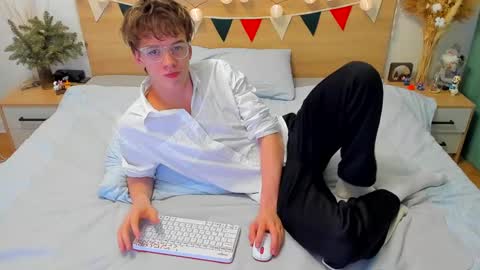 Fandi online show from January 25, 10:29 am