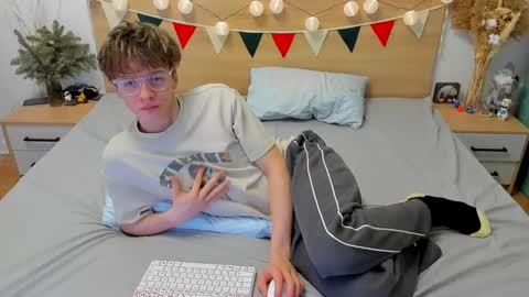 Fandi online show from January 29, 2:21 pm