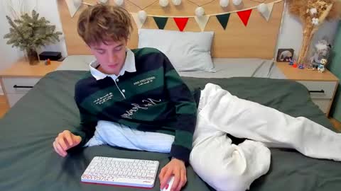 Fandi online show from February 2, 3:17 pm