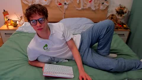 Fandi online show from November 7, 6:02 am