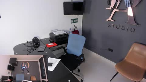  Lara and Danny  online show from September 16, 7:37 pm