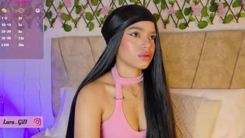 Lara Gill online show from September 18, 12:40 pm