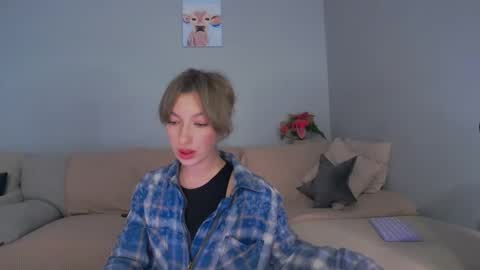 Snapshot of larakanes chatting on January 30, 12:27 pm LaraKanes online show from January 30, 12:27 pm