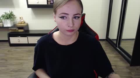 Laralianna online show from September 21, 10:17 am