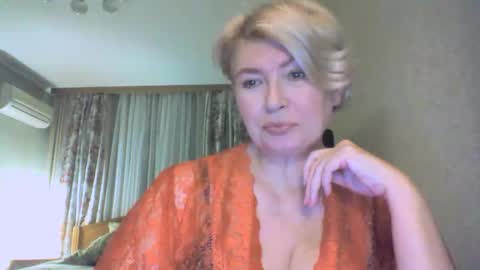 laramrs online show from October 20, 5:02 pm