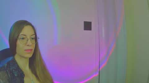 larawintersxxx online show from December 1, 4:34 pm