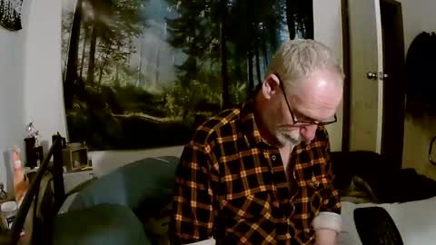 Larbie online show from October 21, 10:49 am