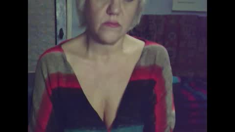 larisaq4ugo24 online show from January 18, 5:15 pm