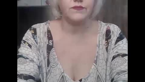 larisaq4ugo24 online show from November 2, 6:16 am