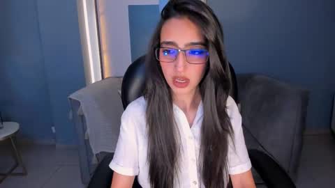 Larisa Smirnov online show from October 3, 4:31 am