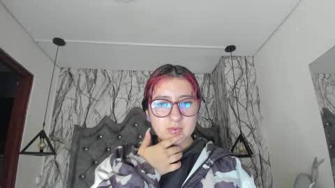  Lari online show from February 18, 1:54 am