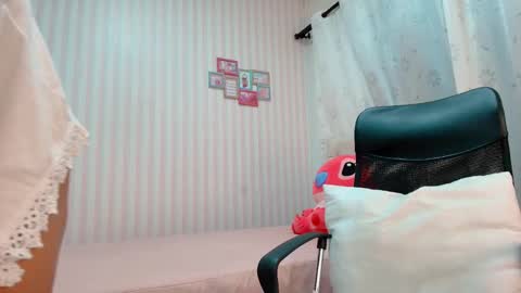 Larissas online show from September 16, 10:00 pm