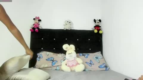 Snapshot of larissawilson chatting on February 28, 11:56 pm L A R I S S A online show from February 28, 11:56 pm