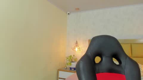  MIA  online show from September 16, 12:17 pm