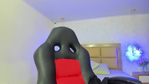  MIA  online show from October 1, 12:22 pm