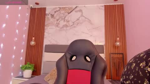  MIA  online show from November 21, 12:15 pm