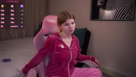 Snapshot of latanyabarthel chatting on November 2, 5:15 pm Jay online show from November 2, 5:15 pm