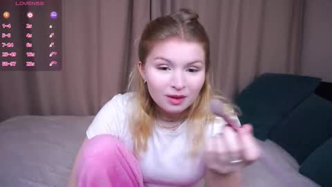 Snapshot of latanyabarthel chatting on November 12, 6:41 pm Jay online show from November 12, 6:41 pm