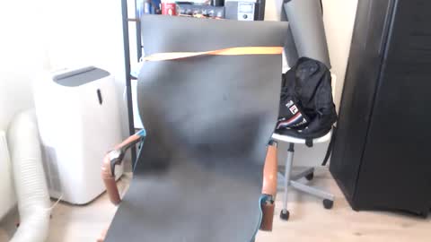 Snapshot of latexslaafboy2 chatting on September 11, 8:25 am latexslaafboy online show from September 11, 8:25 am