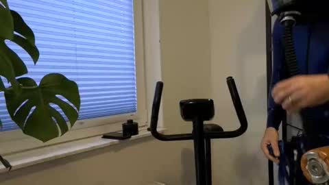 Snapshot of latexslaafboy2 chatting on December 18, 8:09 am latexslaafboy online show from December 18, 8:09 am