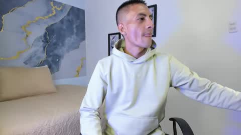 crissex  online show from November 14, 1:32 pm