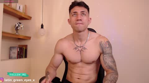 latin_green_eyes_ online show from January 15, 10:57 pm