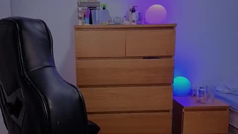  Free OF online show from October 7, 5:04 am