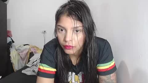 Snapshot of latin_meg chatting on December 10, 10:58 pm M E G A N online show from December 10, 10:58 pm