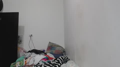 Snapshot of latin_meg chatting on December 11, 8:18 pm M E G A N online show from December 11, 8:18 pm