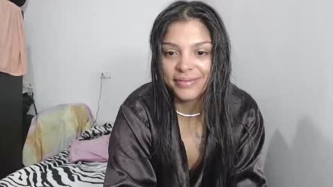 Snapshot of latin_meg chatting on December 25, 11:10 pm M E G A N online show from December 25, 11:10 pm