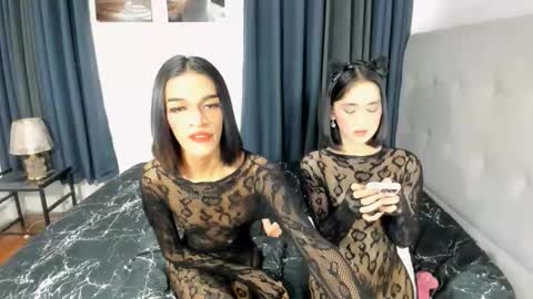 Snapshot of latina_goddes4uxxx chatting on November 7, 10:04 am ask me online show from November 7, 10:04 am