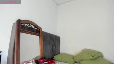 angelina  online show from September 17, 1:35 pm