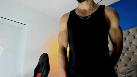 Snapshot of latinhotboys1 chatting on February 10, 6:20 am Zeus online show from February 10, 6:20 am