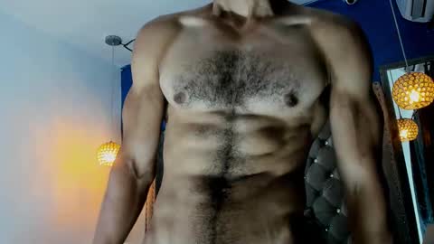 Snapshot of latinhotboys1 chatting on February 19, 8:33 am Zeus online show from February 19, 8:33 am