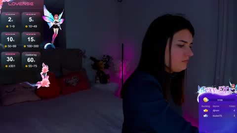 Laura online show from December 30, 12:31 pm