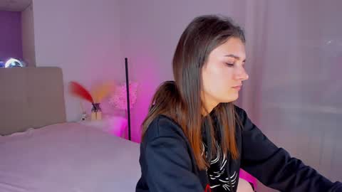 Laura online show from January 19, 9:11 am