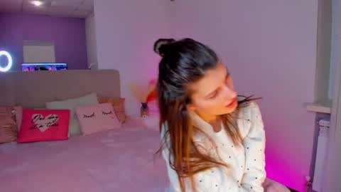 Laura online show from February 10, 9:25 am