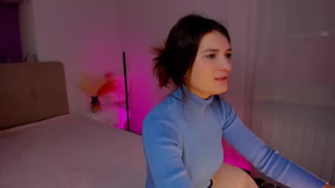 Laura online show from February 20, 5:33 am