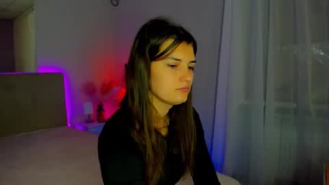 Laura online show from September 27, 5:23 am