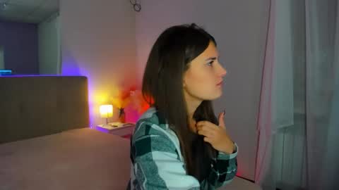 Laura online show from October 3, 5:37 am