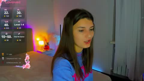 Laura online show from October 13, 5:24 pm