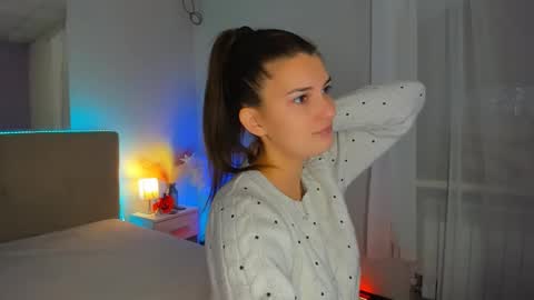 Laura online show from October 16, 5:30 am