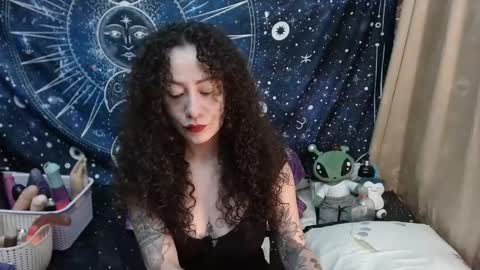  Wen  online show from February 11, 7:05 pm