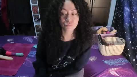  Wen  online show from November 25, 2:28 pm