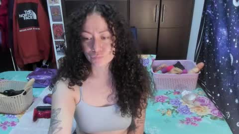  Wen  online show from December 2, 4:46 pm