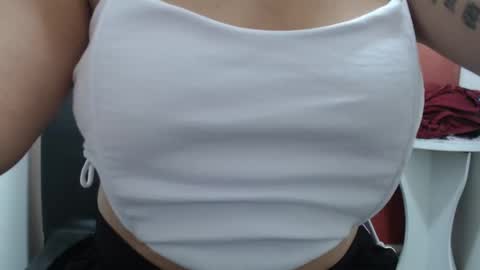  Laura  online show from September 20, 1:23 pm