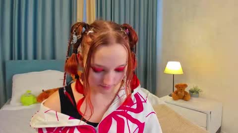 laura_kelley1 online show from November 14, 8:02 am