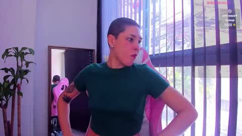 Laura Rose online show from January 15, 5:47 pm